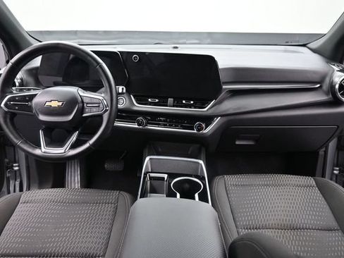 Used 2025 Chevrolet Equinox LT AWD/4WD image 10