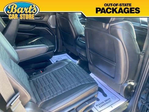 Used 2023 Cadillac Escalade V AWD/4WD image 14