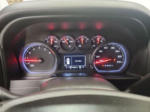 Used 2019 Chevrolet Silverado 1500 Custom Trail Boss w/ Custom Convenience Package image 11