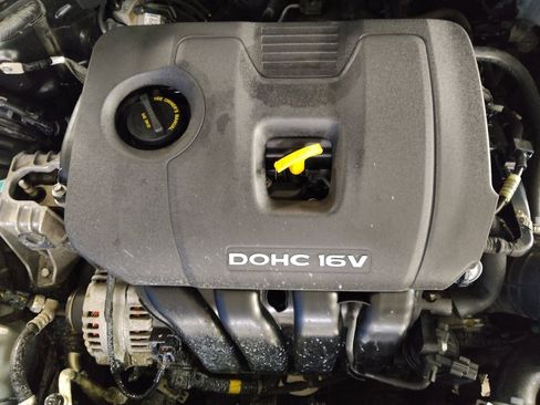 Used 2018 Hyundai Elantra Value Edition w/ Cargo Package image 30