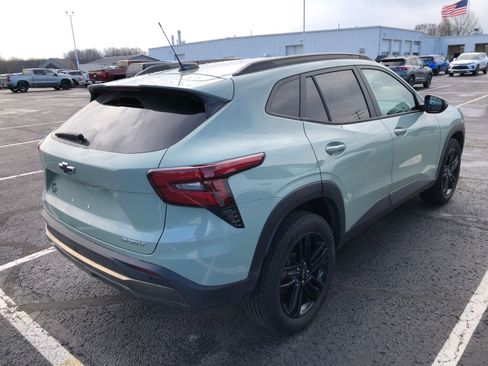 Used 2024 Chevrolet Trax ACTIV w/ Driver Confidence Package image 4