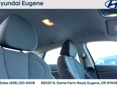 Used 2023 Hyundai Elantra SEL image 20