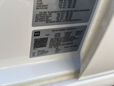 Used 2025 GMC Sierra 1500 AT4 AWD/4WD image 34