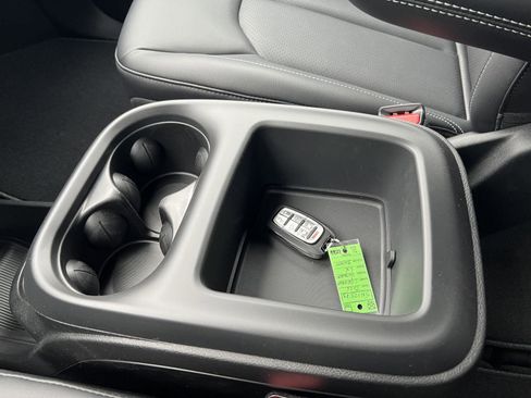 New 2026 Chrysler Voyager LX image 30