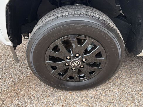 Used 2024 Toyota Tacoma SR5 image 10