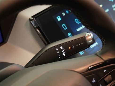 New 2027 Chevrolet Bolt LT w/ Comfort Package image 20