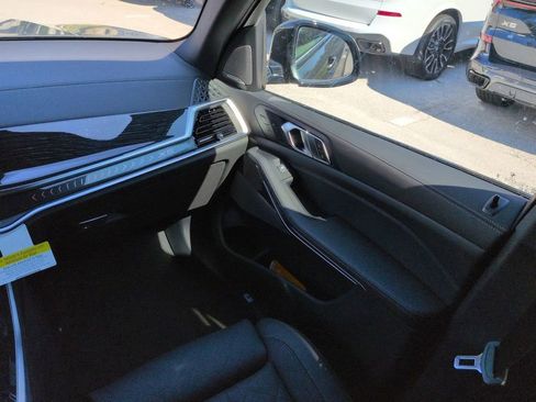 New 2026 BMW X5 xDrive40i w/ M Sport Package AWD/4WD image 17