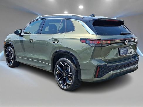 Certified 2025 Volkswagen Tiguan SEL R-Line AWD/4WD image 7
