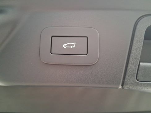 Used 2026 Land Rover Range Rover Velar Dynamic SE AWD/4WD image 48