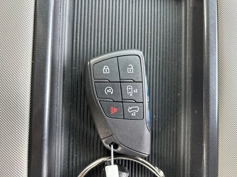 Used 2025 GMC Hummer EV 3X AWD/4WD image 39