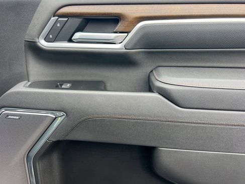 Used 2026 Chevrolet Silverado 2500 High Country w/ High Country Premium Package AWD/4WD image 25