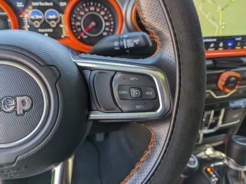 Used 2021 Jeep Gladiator Mojave image 16