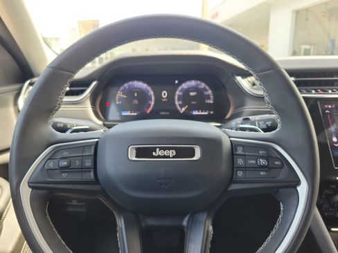 Used 2023 Jeep Grand Cherokee L Laredo w/ Luxury Tech Group I RWD image 17