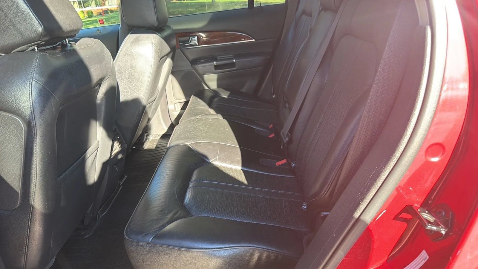 Used 2014 Lincoln MKX AWD w/ Equipment Group 102A image 13