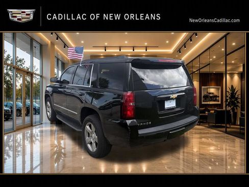 Used 2017 Chevrolet Tahoe LT w/ Luxury Package RWD image 3