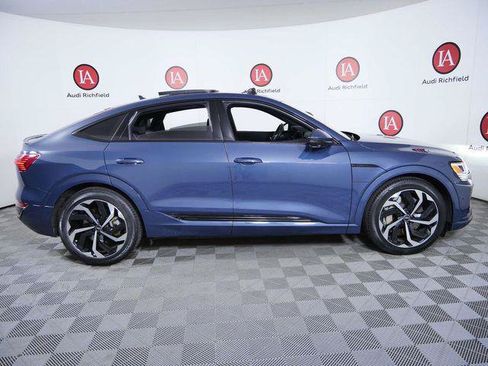 Certified 2024 Audi Q8 e-tron Premium Plus w/ Premium Plus Package AWD/4WD image 9