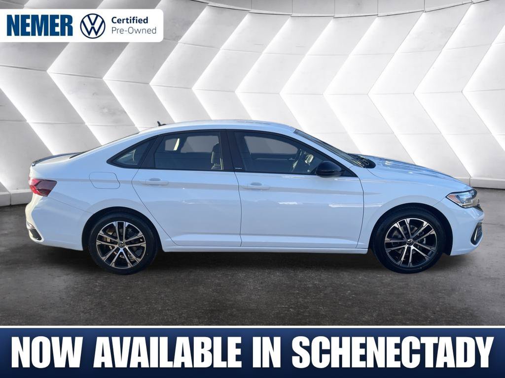 Used 2023 Volkswagen Jetta Sport FWD image 7