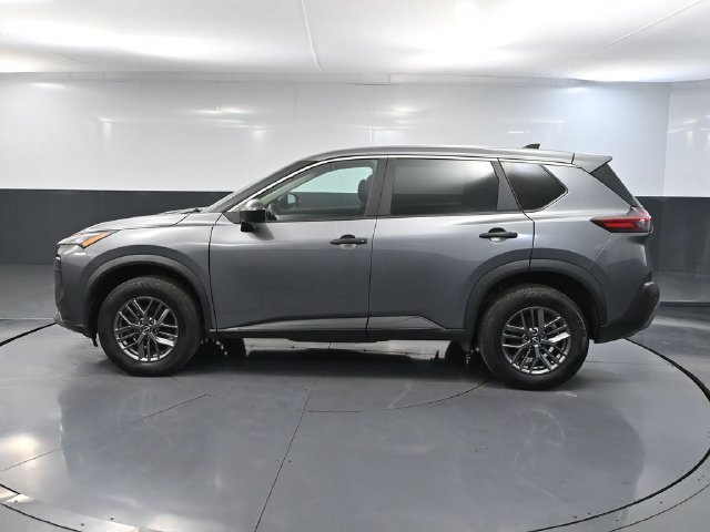 Used 2023 Nissan Rogue S AWD/4WD image 6