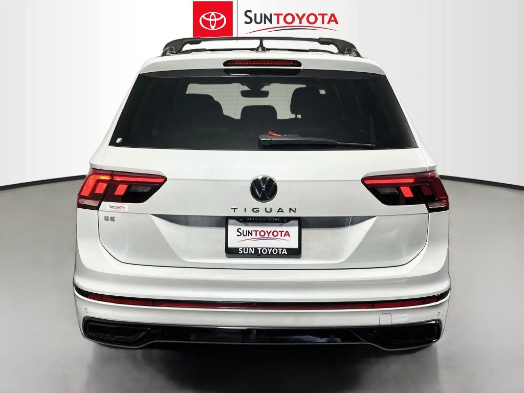 Used 2023 Volkswagen Tiguan SE R-Line FWD image 4