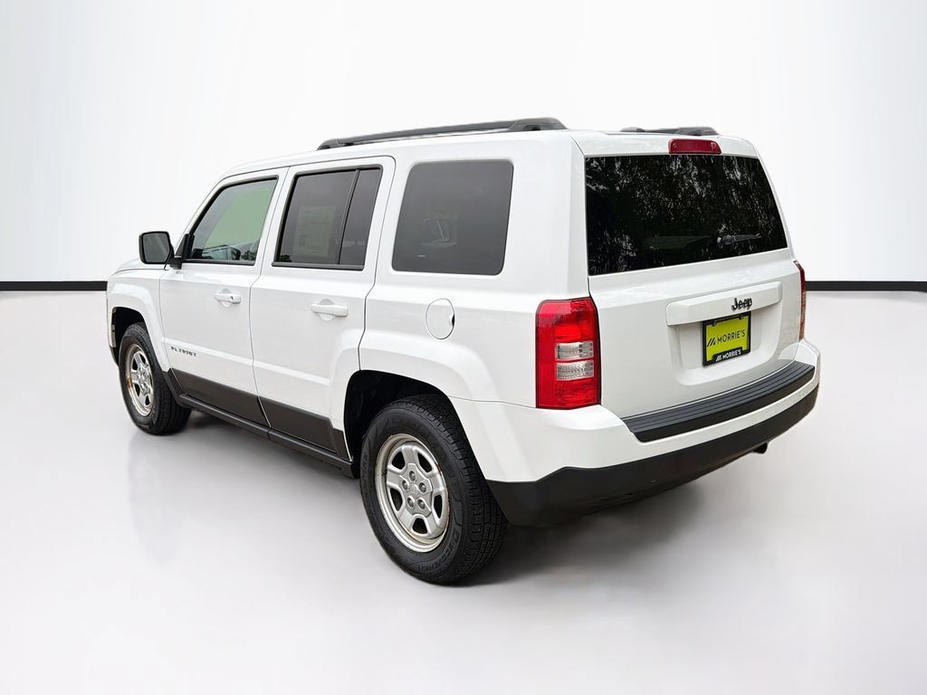 Used 2016 Jeep Patriot Sport w/ Power Value Group FWD image 7
