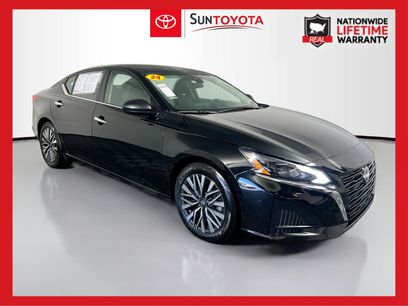 Used 2024 Nissan Altima 2.5 SV