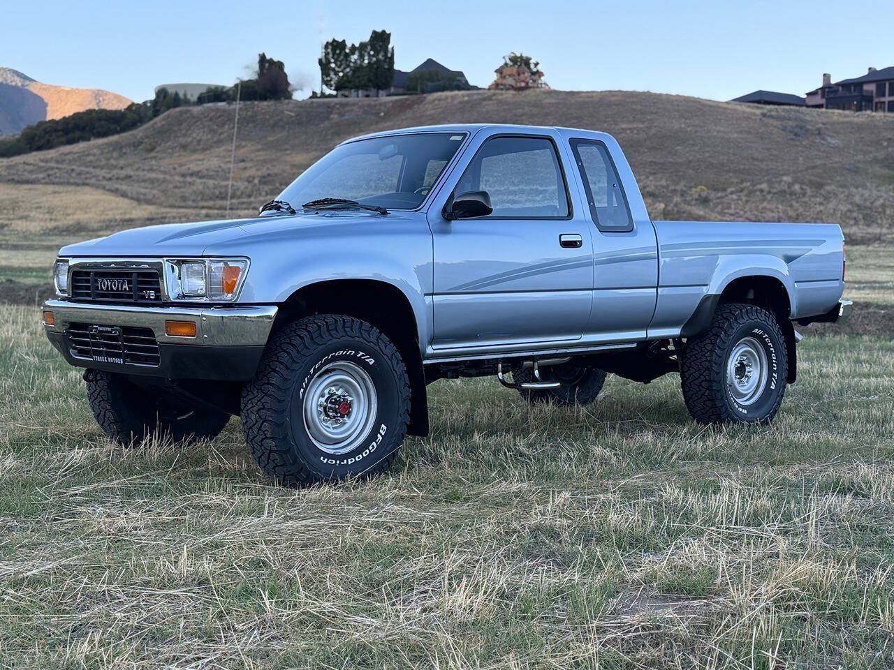 Used 1990 Toyota Pickup Deluxe AWD/4WD image 4