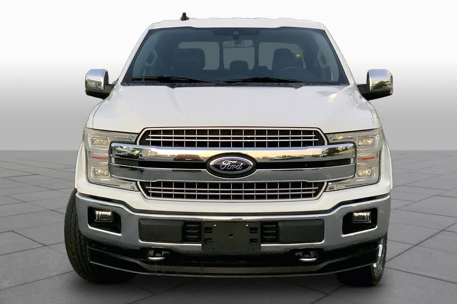 Used 2019 Ford F150 Lariat w/ Equipment Group 502A Luxury AWD/4WD image 4