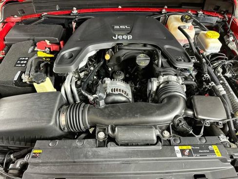 Used 2021 Jeep Wrangler Unlimited Sport w/ Sun And Sound Package AWD/4WD image 22