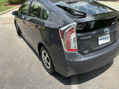 Used 2014 Toyota Prius Four FWD image 8