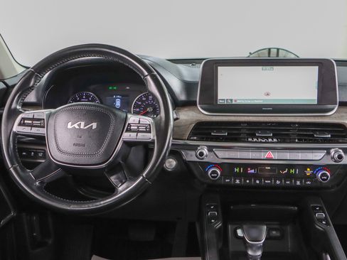 Used 2022 Kia Telluride EX image 17