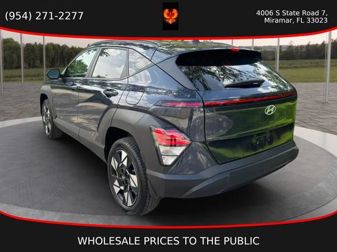 Used 2025 Hyundai Kona SEL AWD/4WD image 4
