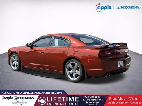 Used 2013 Dodge Charger SXT Plus RWD image 4