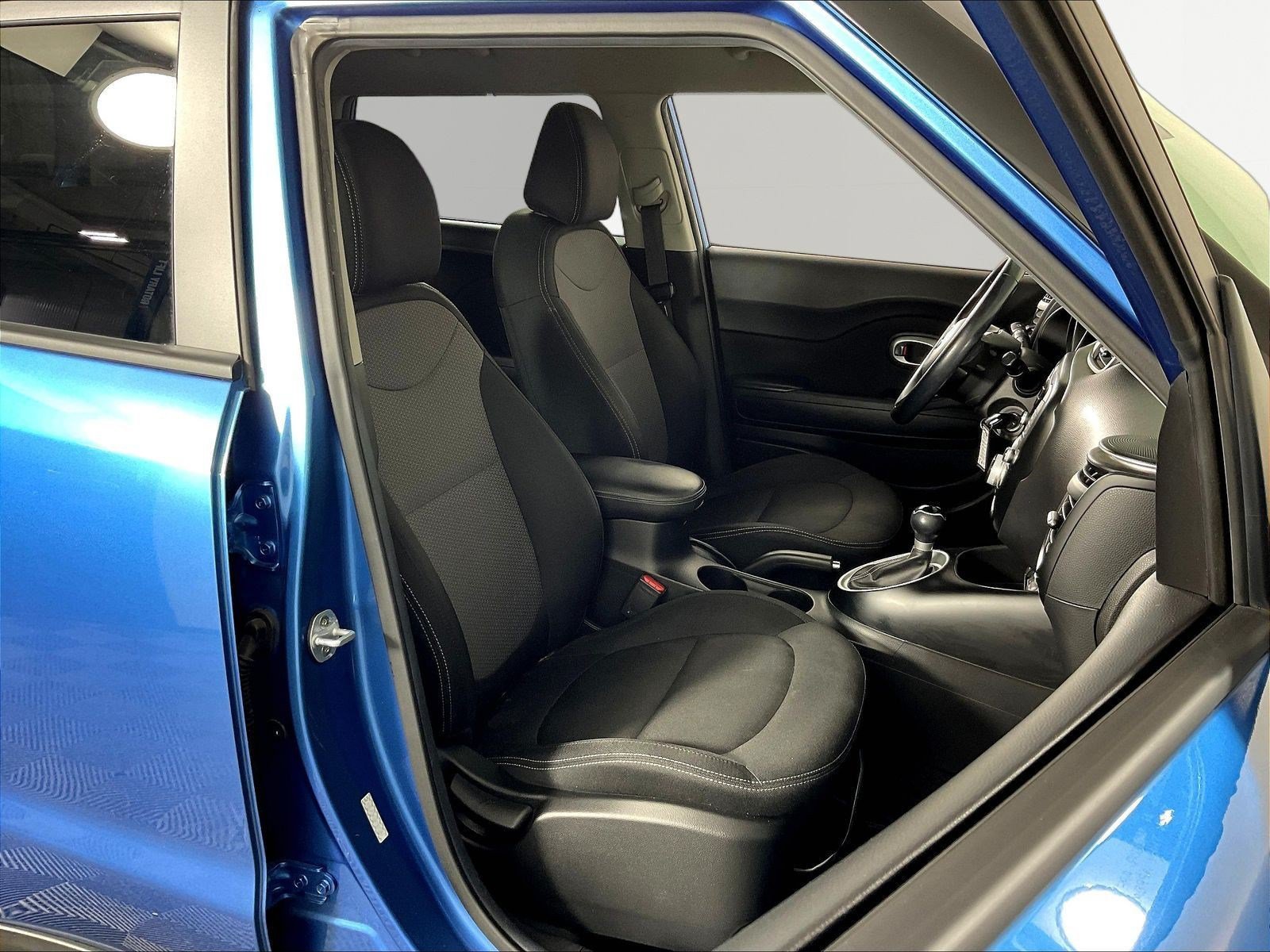 Used 2019 Kia Soul + FWD image 28