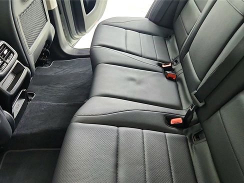 Used 2024 Mercedes-Benz GLE 450 4MATIC image 24