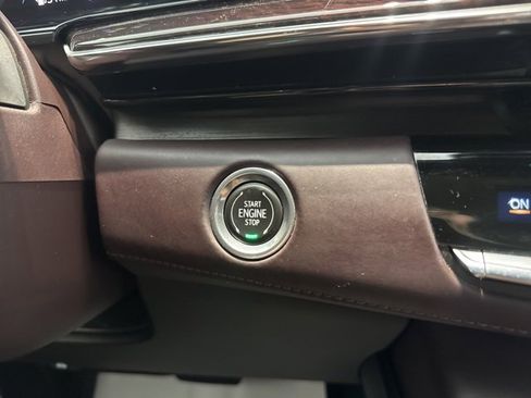 Used 2022 Cadillac Escalade Premium Luxury Platinum image 35