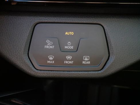 Certified 2022 Volkswagen ID.4 Pro S image 26