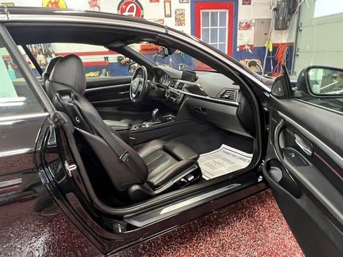 Used 2016 BMW 435i xDrive Convertible image 10