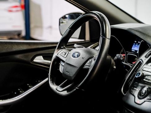 Used 2015 Ford Focus ST image 19