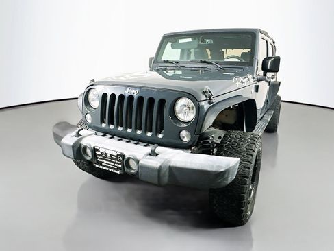 Used 2017 Jeep Wrangler Unlimited Sport w/ Quick Order Package 23S AWD/4WD image 3
