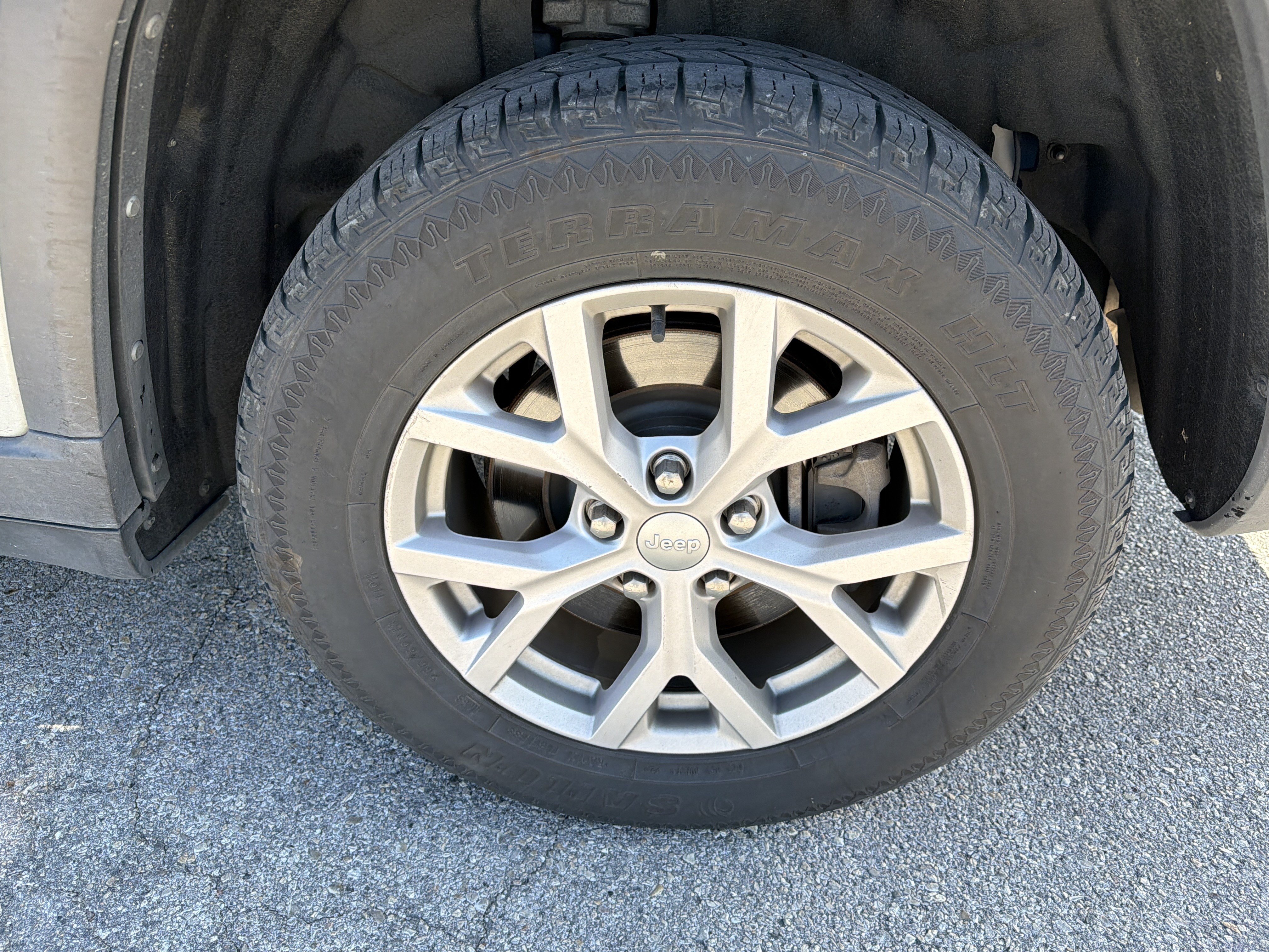 Used 2021 Jeep Grand Cherokee L Limited AWD/4WD image 9