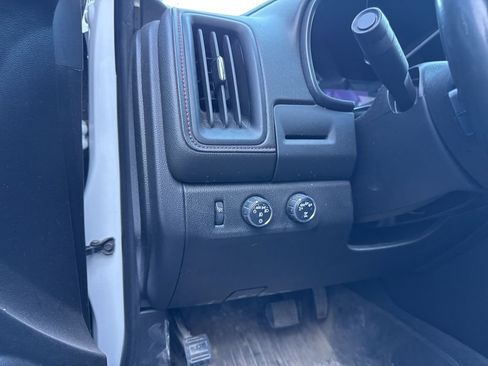 Used 2019 GMC Canyon All Terrain w/ All Terrain X Package image 9