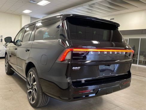 New 2026 Lincoln Navigator Black Label AWD/4WD image 5