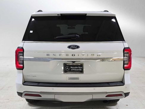 Used 2024 Ford Expedition Limited image 4