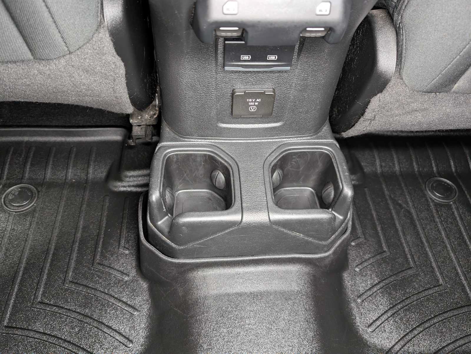 Used 2022 Jeep Wrangler Unlimited Sahara AWD/4WD image 22