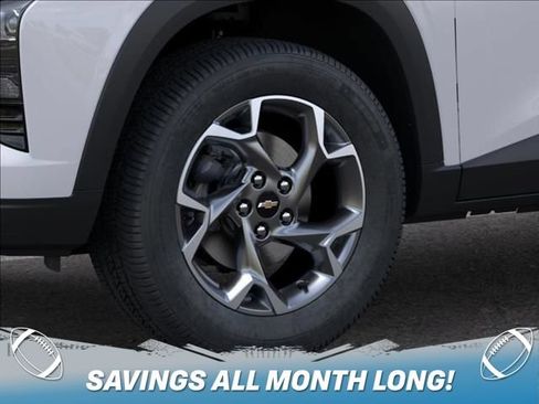 New 2026 Chevrolet Trax LT w/ Driver Confidence Package FWD image 9
