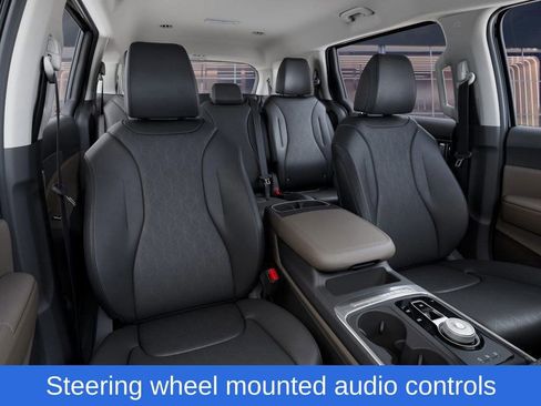 New 2026 Kia Carnival LXS image 16