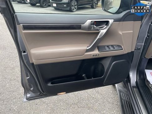 Used 2023 Lexus GX 460 Premium image 12