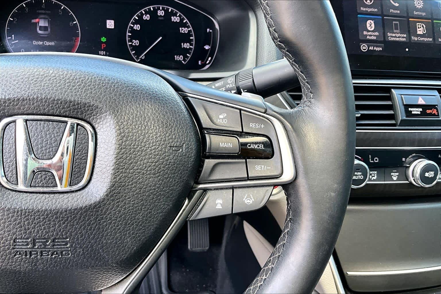 Used 2018 Honda Accord Touring image 25