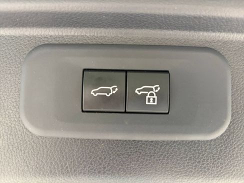 Used 2025 Toyota Grand Highlander FWD image 23