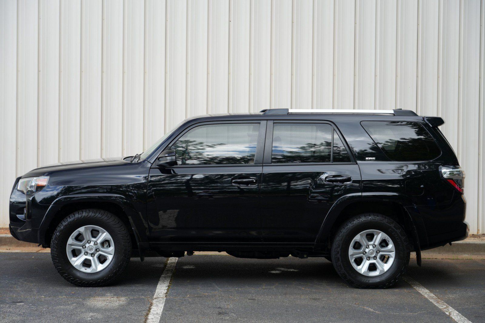 Used 2021 Toyota 4Runner SR5 RWD image 40
